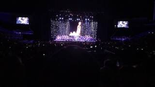 elvis in concert o2 arena 23-11-2016 ( if i can dream )