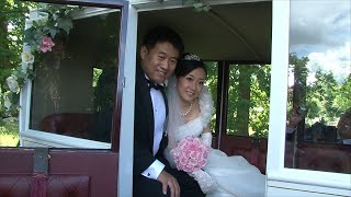 Bride & Groom Go Punting! So Much Fun!