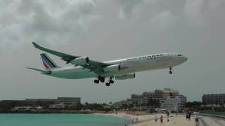 A340 Landing St. Maarten (1080p)