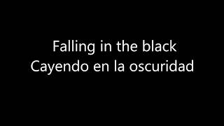 Falling inside the black sub español