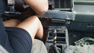 Shecamore Backseat Cranking & Test Driving the rusty Renault in mini dress heels | Coldstart Revving