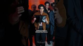 ENHYPEN Jake blatantly promoting Prada ft. Jungwon Sunghoon Ni-ki Jay laughing #enhypen #jakesim 제이크