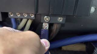 No spark car amplifier install using a test light to charge internal capacitors