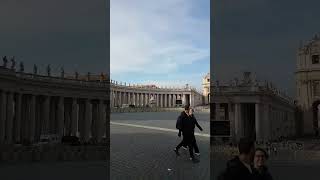 A imponente Praça São Pedro no Vaticano #shorts