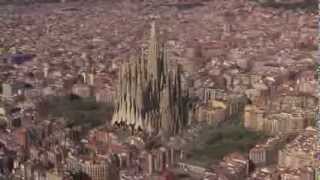 Sagrada Familia w 2026 roku. Przewodnik po Barcelonie już niebawem!