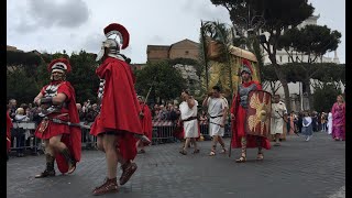 Birthday of Rome: parade of ancient Romans (April 21)