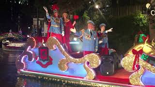 Texas Cavaliers Ride in Ford's Holiday River Parade Tradition