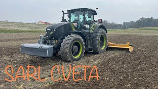 Claas axion 930 Black et sa herse Alpego DKTOP