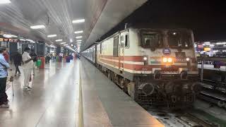 12002 Rani Kamlapati Shatabdi getting ready for its run | GZB WAP5 | INDIAN RAILWAYS