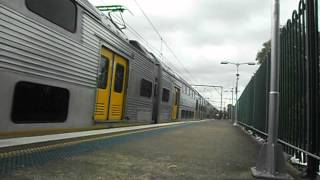 Cityrail K set K89 + K97 departing Emu Plains