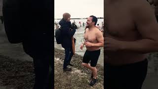 Cold plunge in Lake Ontario | January 1st | Toronto