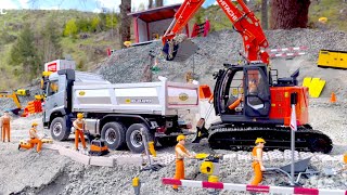 HARD JOB - STRONG HYDRAULIC RC MACHINES WORKING AT THE QUARRY - SCALEART MAN - HITACHI 135 ZAXIS