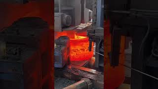 Roll a big ring #forging