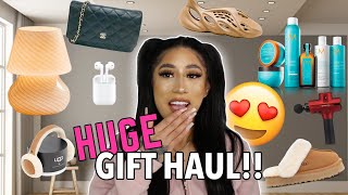 WHAT I GOT FOR CHRISTMAS! (GIFT HAUL) *I CRIED*