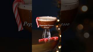 How to make a Peppermint Espresso Martini! #christmascocktails #holidaycocktails #vodkacocktail