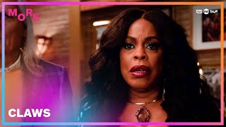 Desna Witnesses Arlene's Murder (Clip) | Claws | MORE