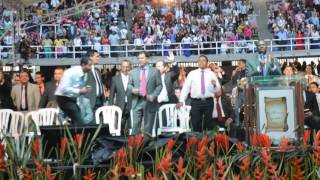 Y su nombre es... Jesús Jesús Jesús Andad en el Espiritu Cali 2016