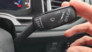 How to operate the window wipers in a 2023 VW Polo