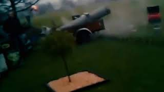 Выстрел из пушки  //   Shot out of a cannon