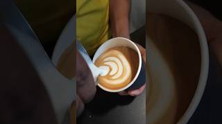 Tulip latte art coffe