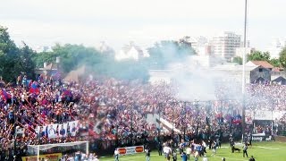 Caravana azul y rojo bermellón - 27/11/2004