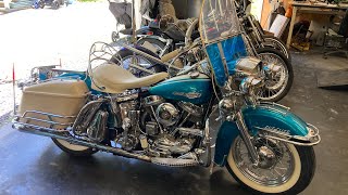 1963 FLH Panhead, ONE owner original paint 14,000 original miles.  Hifi turquoise.