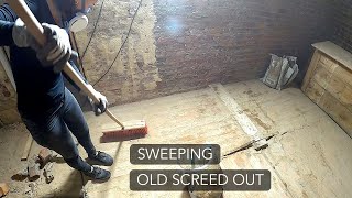 SPEED-UP SWEEPING: Removing the rests of the old crumbling screed [ Monotonous  work]