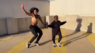 Kamo Mphela dancing ||amapianoisthelifestyle