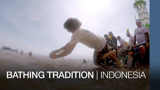 Bathing Tradition | Indonesia