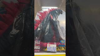 World’s Largest Godzilla Figure - TITAN GODZILLA - should I get it? #godzilla #kong #titan #kaiju