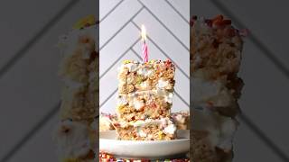 Birthday Rice Krispie Treats with funfetti cake mix and sprinkles! #ricekrispietreats #birthdayparty