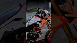 Cinematic CRF Supermoto Malam hari