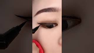 Beautiful Eye Makeup | Perfect winged Eyeliner Tutorial #makeuphacks #makeup #shorts