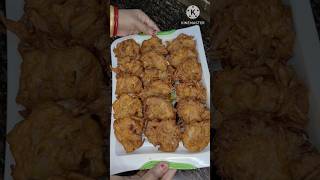 pyaaj ke pakode cooking #shorts #youtubeshorts #food #indian #viralvideo #r1creativeworld #short