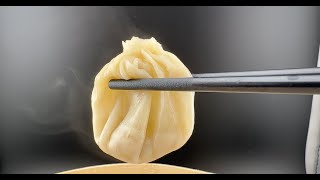 Din Tai Fung Style Pork Soup Dumplings (XiaoLongBao) 小笼包