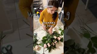 wrapping 12 roses 🌹 while drinking mate 🧉😜 #florist #flowers #rosas #floreria #rosasrosadas