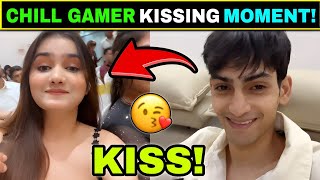 OMG! 😘 Chill Gamer Kiss, Arohi Khurana Friend Got Award 😂