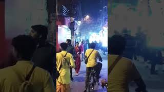 বিসর্জনের চমক। খোল-করতাল সহযোগে এই প্রথম বার জগদ্ধাত্রী পুজোর বিসর্জন।