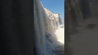 les chutes de Niagara à Toronto 😍😍😍 #canada #circana