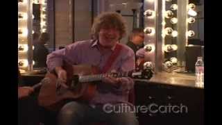 Glenn Tilbrook (Squeeze) plays "Tempted" on Culture Catch!