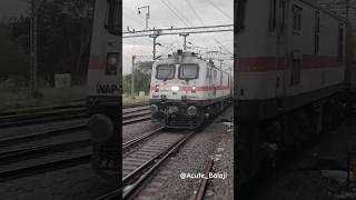 Vaigai Express 🥶❤️‍🔥 Parallel arrival in Ponmalai & Trichy jn #train #reelsinstagram #shorts