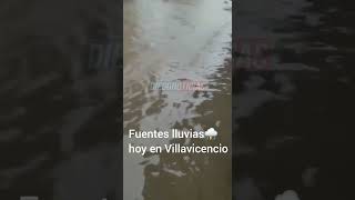 Hoy en la tarde⛈llovió muy fuerte en #Villavicencio Hubo muchos locales comerciales afectados.