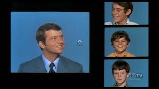 The Brady Bunch S2 intro (December 18, 1970)