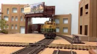 JL&T Railroad - KATO SD45 & GP35 Trackside Running.mov