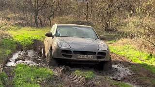 Porsche Cayenne 4.5S V8 on 35s 4x4 Off Road Trip