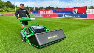 Dennis ES-860 at St Georges Park | Football Pitch Maintenance