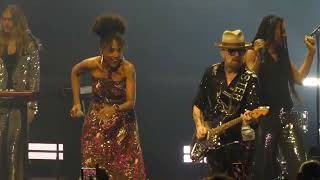 Eurythmics - Sisters (ft Joniece Jamison) @ Pleyel, Paris 2023