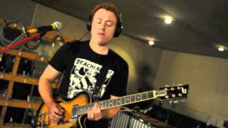 (Audio) Bombay Bicycle Club - Lights Out, Words Gone (Radio 1 Live Lounge)