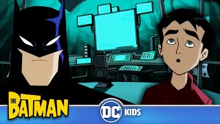 Robin descobre a Batcaverna! | The Batman em Português 🇧🇷 | @DCKidsBrasil