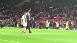 Cristiano Ronaldo saiu ovacionado de Old Trafford.